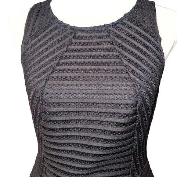 Mossimo Women’s Fit & Flare Little Black Dress Size Medium - Picture 4 of 6